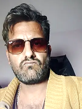 Snapshot of MAGNETICDADDY8 chatting on 9, 11, 2025 MAGNETICDADDY8 online show from 9, 11, 2025