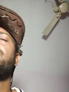 Snapshot of MAGNETICDADDY8 chatting on 7, 11, 2025 MAGNETICDADDY8 online show from 7, 11, 2025