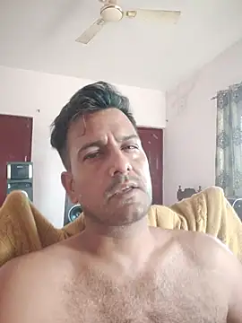 MAGNETICDADDY8 online show from 28, 9, 2025