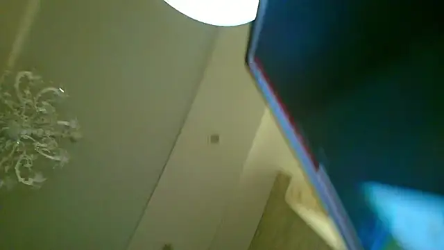 Snapshot of Evelyn_Mooree chatting on 15, 2, 2025 Evelyn Mooree online show from 15, 2, 2025