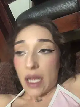 NickiYoung online show from 26, 1, 2025