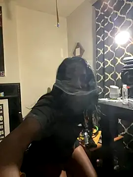 Snapshot of Yoshibaby2670 chatting on 4, 11, 2025 Yoshibaby2670 online show from 4, 11, 2025