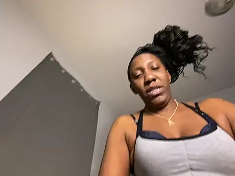 Snapshot of Yoshibaby2670 chatting on 2, 3, 2025 Yoshibaby2670 online show from 2, 3, 2025