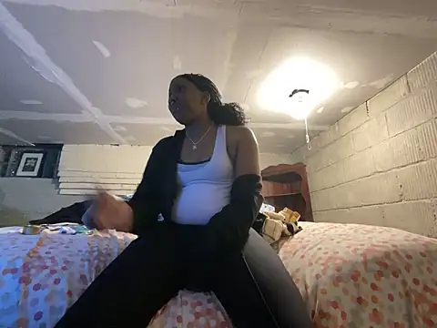 Snapshot of Yoshibaby2670 chatting on 1, 3, 2025 Yoshibaby2670 online show from 1, 3, 2025