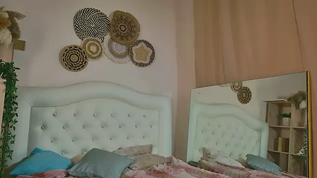 Mikka Blush online show from 2, 3, 2026