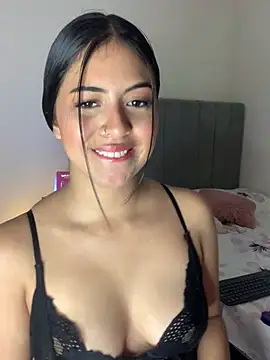 Snapshot of Julii- chatting on 2, 3, 2025 Julii- online show from 2, 3, 2025