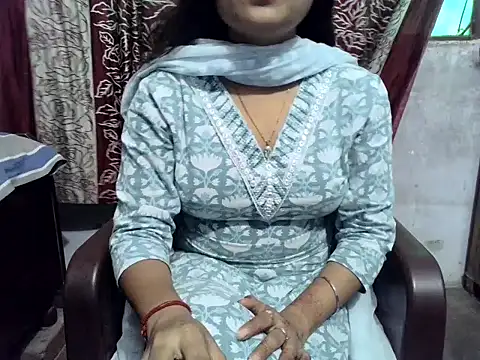 Snapshot of SIYA_MAVI chatting on 2, 5, 2026 SIYA MAVI online show from 2, 5, 2026