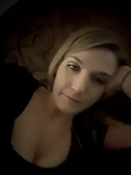 Snapshot of Kitty_DaCocks chatting on 26, 5, 2026 Kitty DaCocks online show from 26, 5, 2026