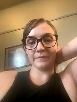 Snapshot of Kitty_DaCocks chatting on 2, 10, 2025 Kitty DaCocks online show from 2, 10, 2025