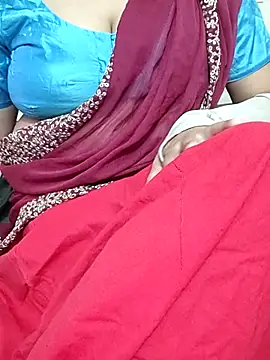 Snapshot of mallupriyapriya chatting on 25, 10, 2025 mallupriyapriya online show from 25, 10, 2025