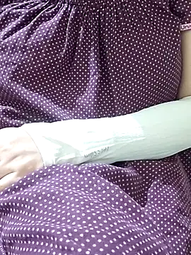 Snapshot of mallupriyapriya chatting on 17, 3, 2025 mallupriyapriya online show from 17, 3, 2025