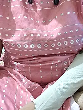 Snapshot of mallupriyapriya chatting on 18, 10, 2025 mallupriyapriya online show from 18, 10, 2025