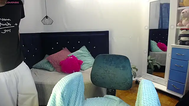 twinkmilk  online show from 13, 3, 2025