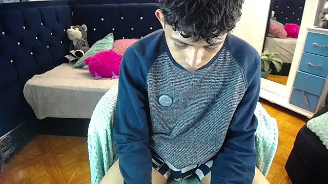 twinkmilk  online show from 18, 3, 2025