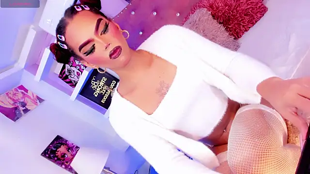 Snapshot of Diva_Smith02 chatting on 10, 7, 2026 Diva Smith02 online show from 10, 7, 2026