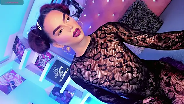 Diva Smith02 online show from 6, 6, 2026