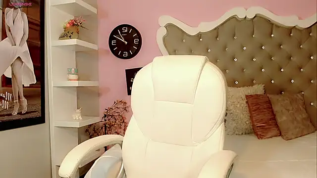 Diva Smith02 online show from 23, 1, 2025