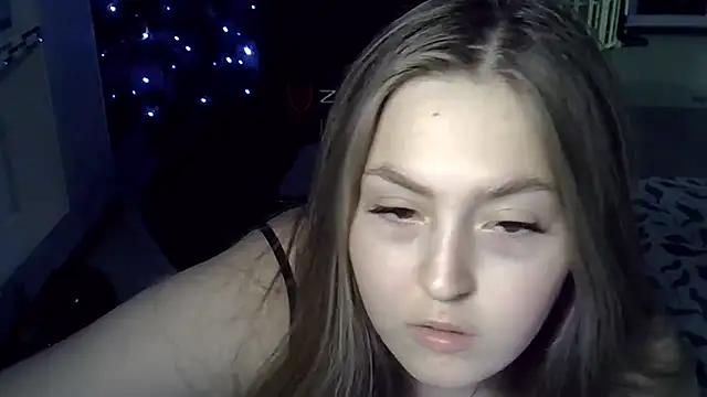 Snapshot of Emilie_Kitty chatting on 2, 1, 2025 Emilie Kitty online show from 2, 1, 2025