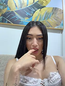 Maddy Jones online show from 12, 7, 2026