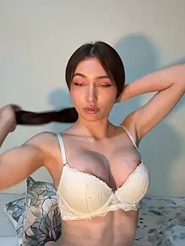 Maddy Jones online show from 20, 3, 2025