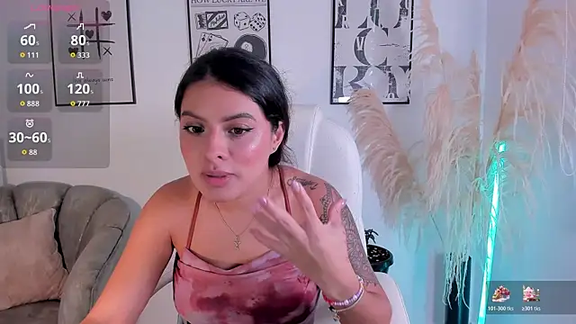 NiiaEvanss online show from 21, 11, 2025