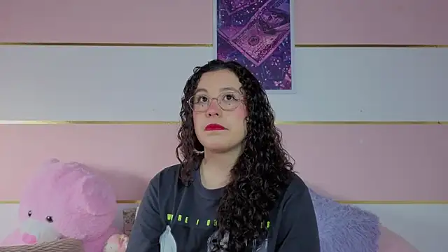 Charlotte  Miller online show from 15, 12, 2025