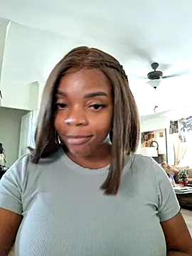 Snapshot of Sade_summer chatting on 3, 1, 2025 Sade summer online show from 3, 1, 2025