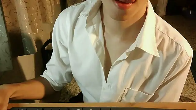Snapshot of KYU890428 chatting on 9, 9, 2025 KYU890428 online show from 9, 9, 2025