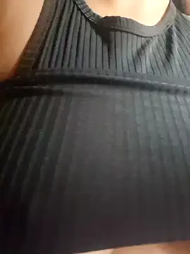Snapshot of AliceRuivinha2 chatting on 7, 3, 2025 AliceRuivinha2 online show from 7, 3, 2025