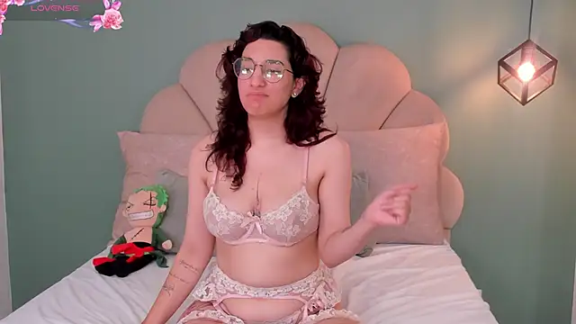 Snapshot of victoria_camm chatting on 29, 11, 2025 victoria camm online show from 29, 11, 2025