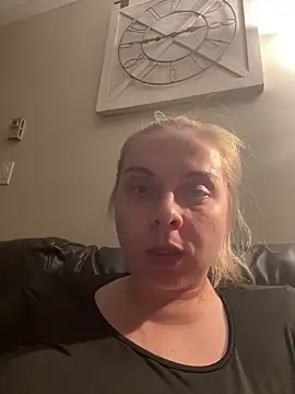 HappyIva online show from 24, 11, 2025