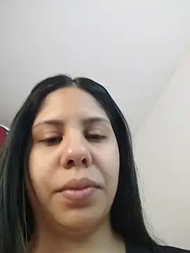 Snapshot of downsonMia chatting on 27, 4, 2026 downsonMia online show from 27, 4, 2026
