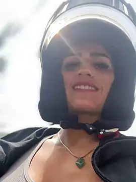 Samantha bigboobs online show from 5, 5, 2026