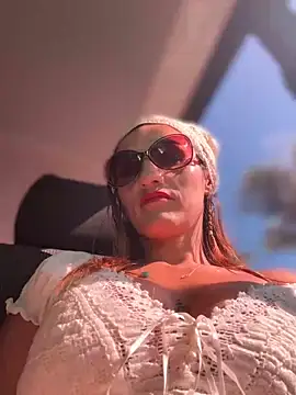 Samantha bigboobs online show from 22, 5, 2026
