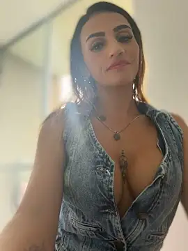 Samantha bigboobs online show from 5, 4, 2026