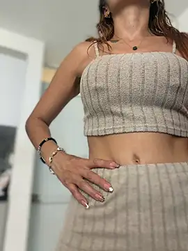 Samantha bigboobs online show from 1, 2, 2026