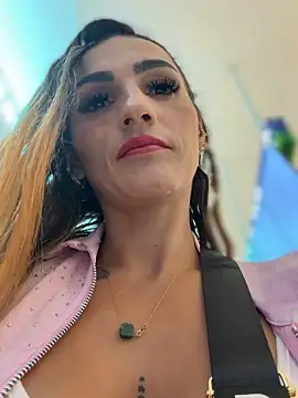 Samantha bigboobs online show from 23, 5, 2026