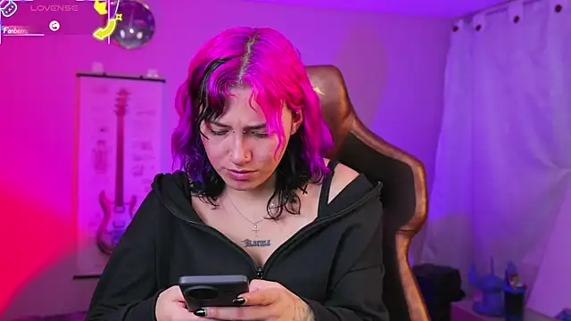  zephyr  online show from 2, 10, 2025