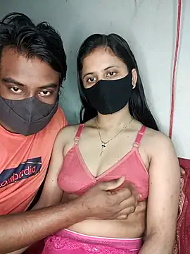 Hot Nila online show from 3, 3, 2025