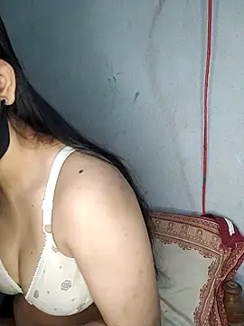Hot Nila online show from 11, 3, 2025