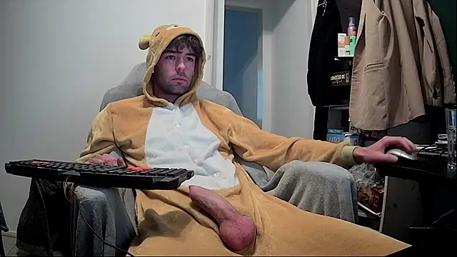 onesieboyx online show from 2, 12, 2025
