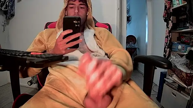 onesieboyx online show from 14, 10, 2025