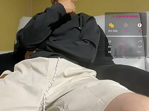 Snapshot of Ryo-j chatting on 9, 6, 2026 Ryo-j online show from 9, 6, 2026