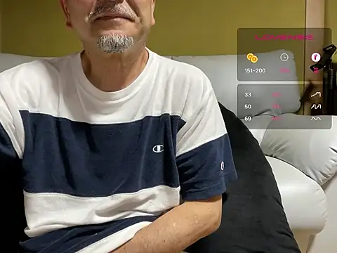 Snapshot of Ryo-j chatting on 25, 4, 2026 Ryo-j online show from 25, 4, 2026
