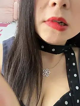 SSSniang- online show from 8, 5, 2026