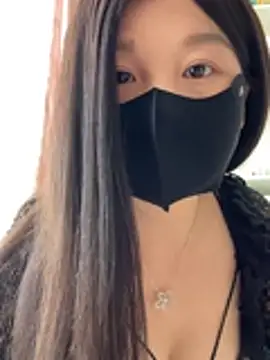 SSSniang- online show from 17, 4, 2026