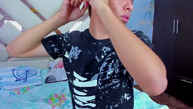 Sex menshot online show from 18, 2, 2025