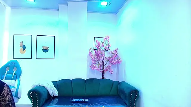 Arianna sweeet online show from 3, 6, 2026