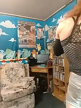 Snapshot of Rebeckalove chatting on 5, 2, 2025 Rebeckalove online show from 5, 2, 2025