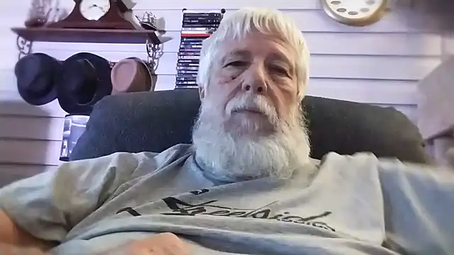 Snapshot of Futura_intx chatting on 12, 7, 2026 Futura intx online show from 12, 7, 2026